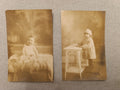 Lot de 2 cartes postales anciennes sépia, bébés