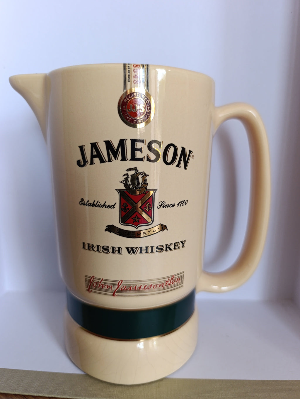 Pichet Jameson, vue du dessus