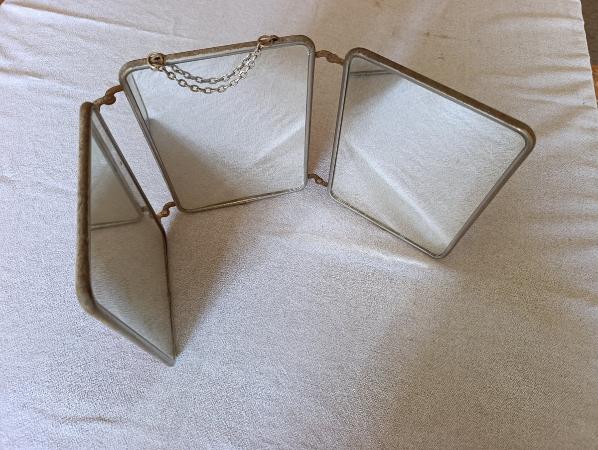 Miroir Triptyque de Coiffeuse Vintage – Monture Métal Argenté