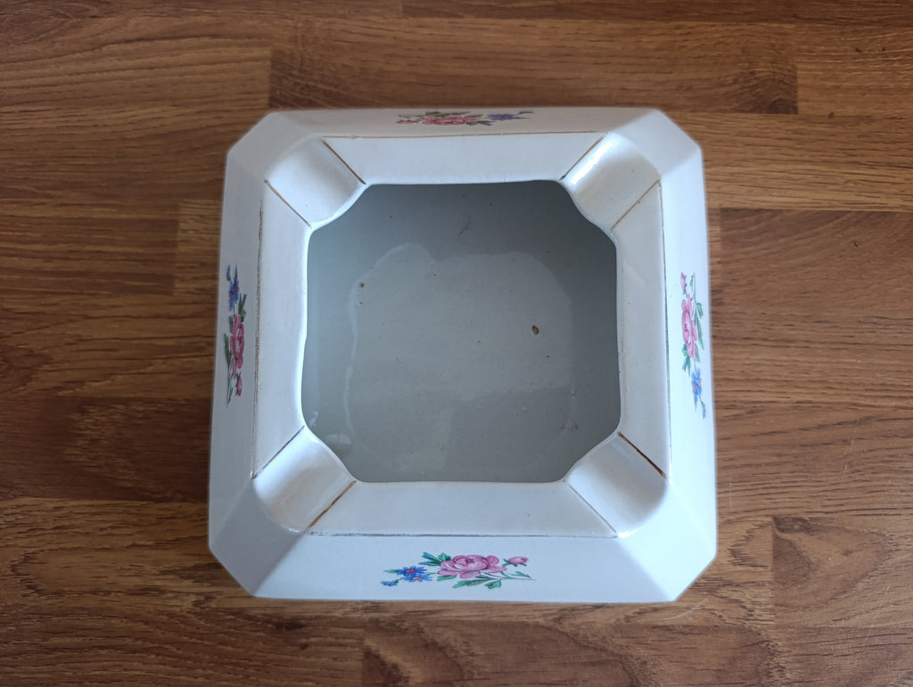 Fond du cendrier avec tampon Lunéville KG Made in France